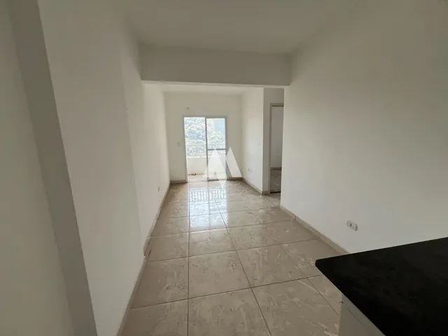 Imagem 8: Apartamento de 2 Dormitórios com Sacada e Lazer Completo em São Vicente!