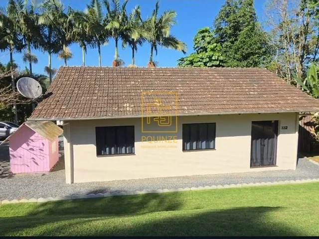 Imagem: Casa com amplo quintal e 3 dormitórios