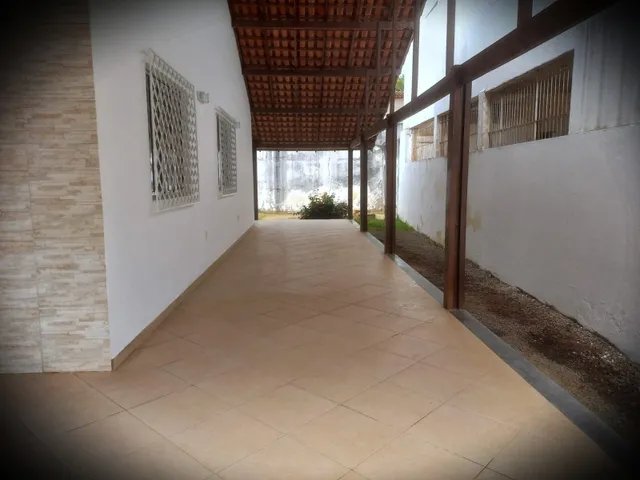 Imagem 8: Casa, Araçás, 3 Qtos, varanda, sol da manhã, garagem, portão eletrônico, quintal
