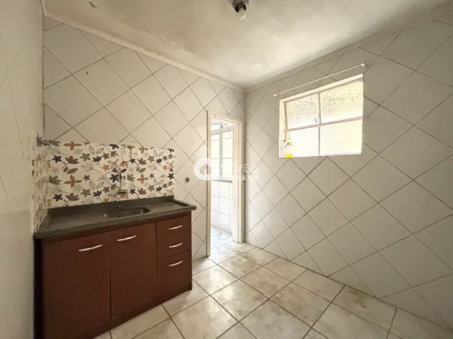 Imagem 3: Apartamento À Venda no Bairro Cristal - Porto Alegre/Rs