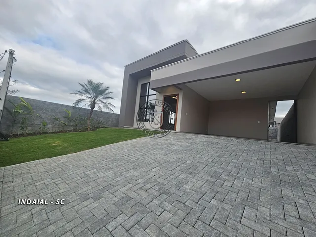 Imagem: Casa com 144m² e Amplo Terreno de 442m²