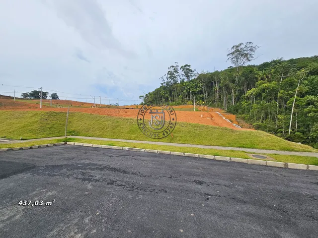 Imagem: Lote com 437,03 m²