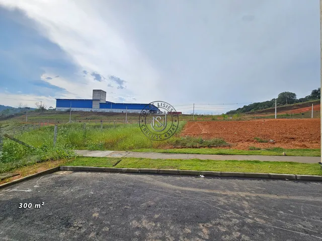 Imagem: Lote com 300,00 m²