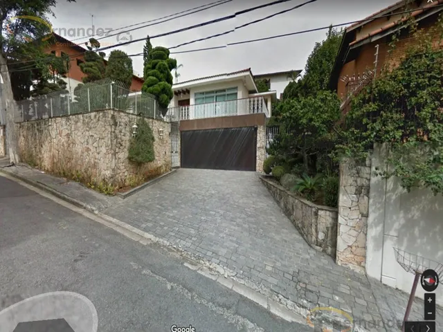 Imagem: Térrea, 03 suítes, 03 amplas salas, cozinha