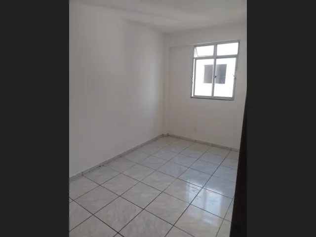 Imagem: O apartamento possui 2 Dormitórios, 2 Banheiros, Acomodam