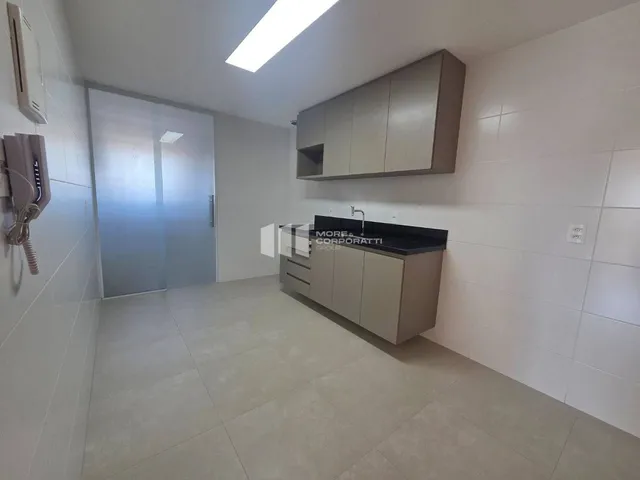 Imagem 10: Apartamento - 3 Quartos e 1 Suíte - 100 M² - Ed. Professor Pignaton - santa Lúcia - Vitória/Es