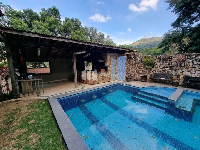 Imagem: Casa - 3 Quartos - 920m² - Fradinhos