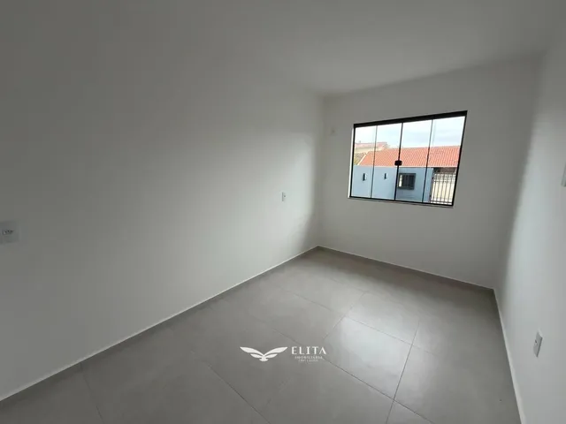 Imagem 9: Casa à Venda com 2 quartos, no bairro Meia Praia - Navegantes
