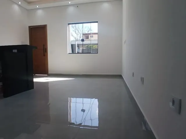 Imagem: Casa Nova com 2 Dormitórios e 2 Vagas no
