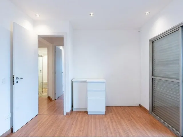 Imagem 9: Apresentamos um apartamento funcional de 70m² no 14º andar do Condomínio . O imóvel