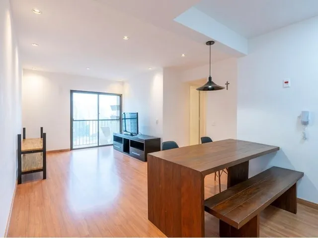 Imagem 12: Apresentamos um apartamento funcional de 70m² no 14º andar do Condomínio . O imóvel