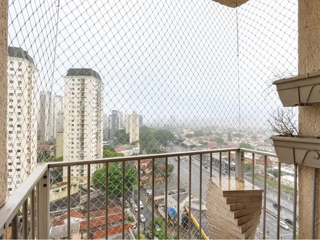 Imagem 5: Apresentamos um apartamento funcional de 70m² no 14º andar do Condomínio . O imóvel