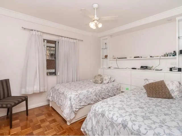 Imagem 7: Desfrute desse apartamento localizado no 2* andar . Com um total de 4 dormitórios