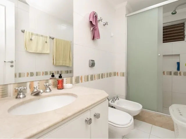 Imagem 3: Desfrute desse apartamento localizado no 2* andar . Com um total de 4 dormitórios