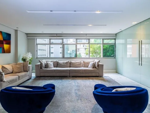 Imagem: Vende-se elegante imóvel reformado em uma