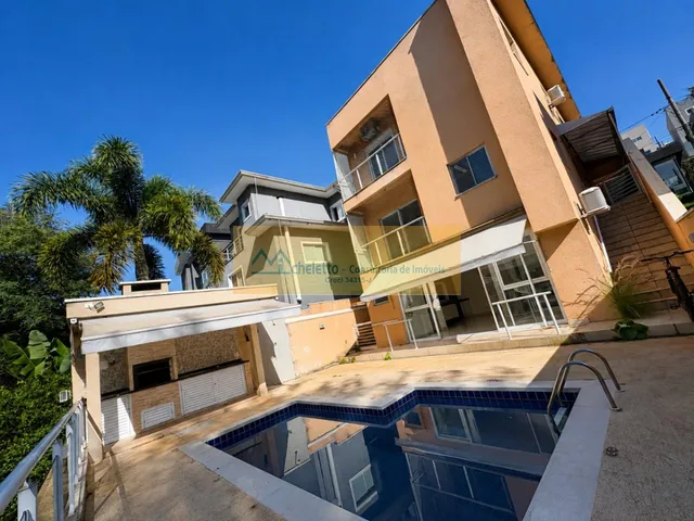 Imagem: Casa com 4 dormitórios e piscina em condomínio