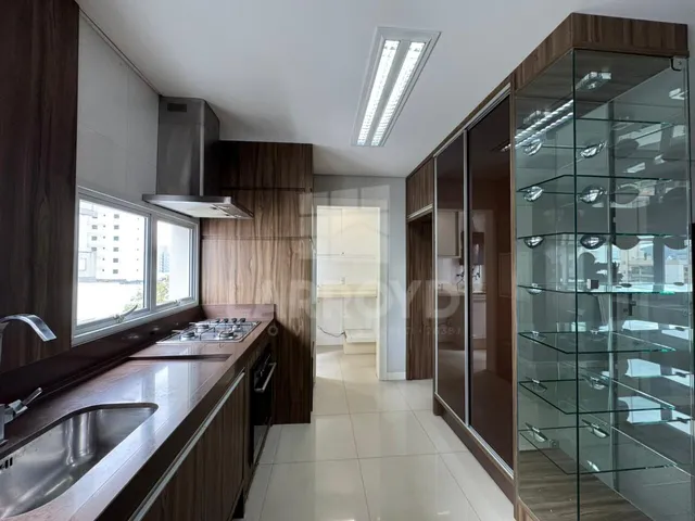 Imagem 7: Apartamento com 4 dormitórios