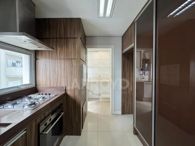 Imagem 6: Apartamento com 4 dormitórios