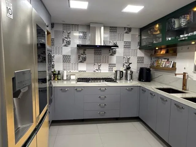 Imagem 12: Vende-Se Apartamento de Alto Padrão - 3 Suítes com Vista Mar - Andar Alto -217M²