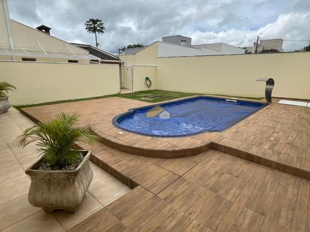 Imagem: SOBRADO EM CONDOMINIO COM PISCINA