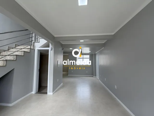 Imagem 15: Casa 3 Dormitorios no Bairro Tomazzetti em santa Maria Rs