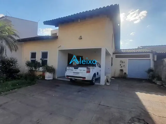 Imagem: Linda casa com Piscina