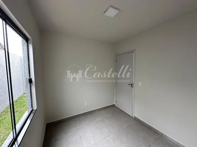 Imagem 2: Casa para à venda, no Bairro Contorno, em PONTA GROSSA - PR