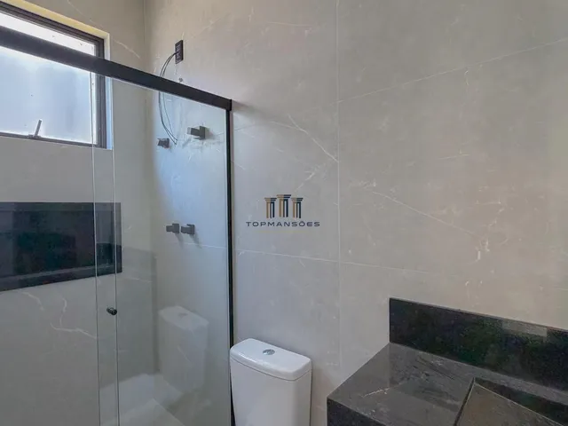 Imagem 6: Casa térrea nova com piscina e 4 suites em Condominio em Vespasiano
