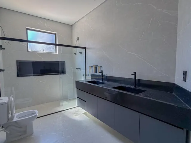 Imagem 15: Casa térrea nova com piscina e 4 suites em Condominio em Vespasiano