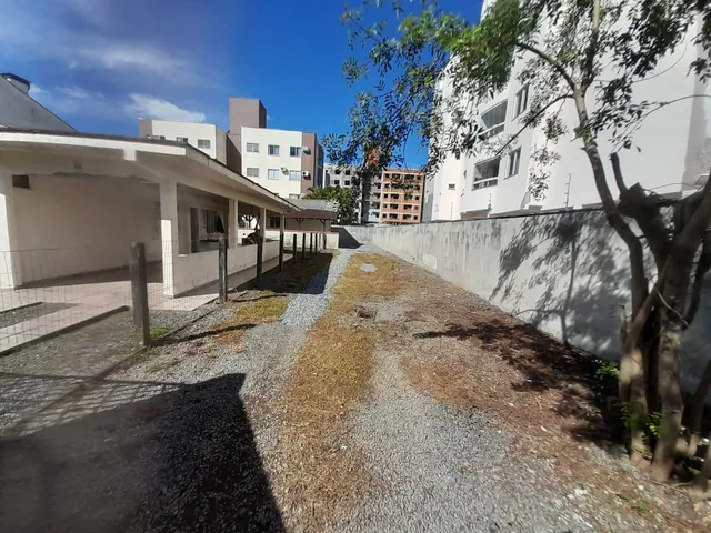 Imagem 13: CASA FUNDOS NO FÁTIMA