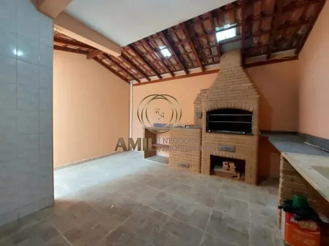 Imagem 2: RA AMIL, Venda, Sobrado, 03 Quartos sendo 01 Suíte com Closet, Área gourmet e Sacada
