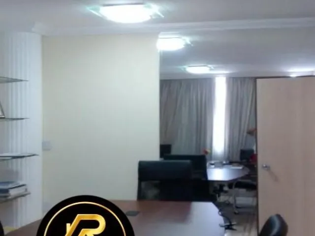 Imagem 8: Casa Comercial à Venda no Centro de Nova Iguaçu-RJ: 3 Quartos, 3 Salas, 3 Banheiros, 2