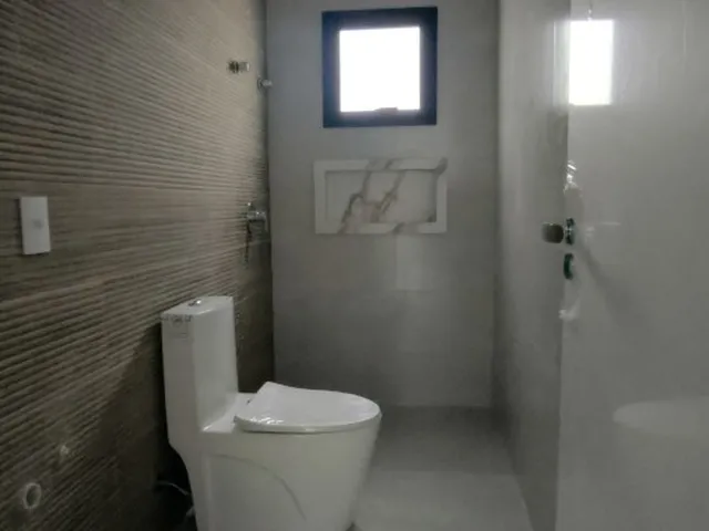 Imagem 8: Casa para Venda em Ponta Grossa, 3 dormitórios, 1 suíte, 3 banheiros, 4 vagas