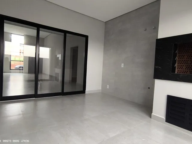 Imagem 2: Casa para Venda em Ponta Grossa, 3 dormitórios, 1 suíte, 3 banheiros, 4 vagas
