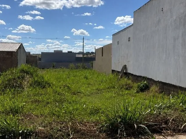 Imagem: Terreno à venda, 300 m² por R$ 190.000,00