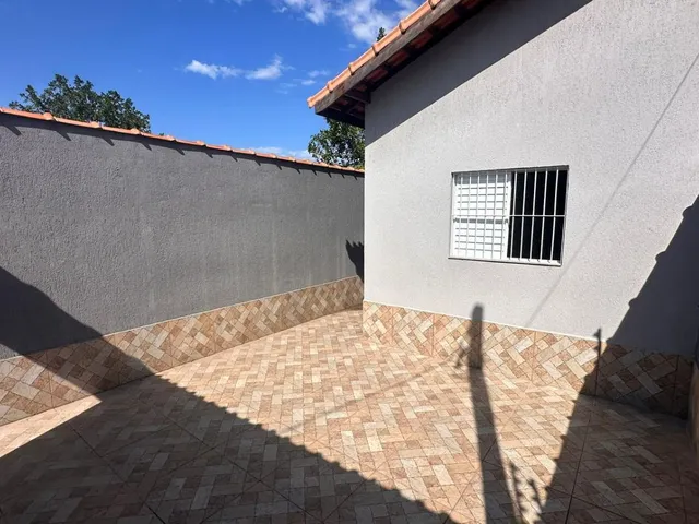 Imagem: CASA NOVA 2 QUARTOS SENDO 1 SUITE LADO PISTA