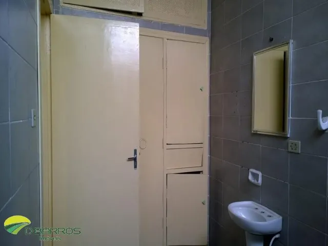 Imagem 3: Casa com excelente localização para venda ou locação , no bairro...