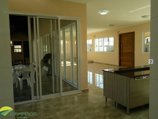 Imagem 8: Casa no condomínio Campos do Conde II- com 484 m² de terreno sendo 230 m² de A.C com 3
