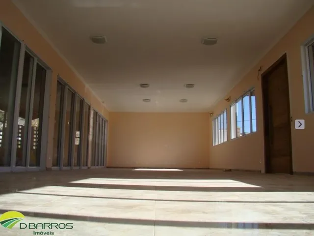 Imagem 4: Casa no condomínio Campos do Conde II- com 484 m² de terreno sendo 230 m² de A.C com 3