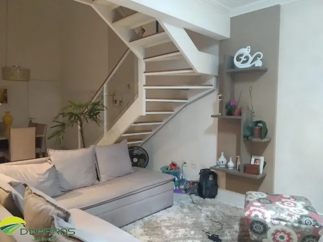 Imagem: O apartamento possui 3 Dormitórios, 1 Suíte, 2 Banheiros,