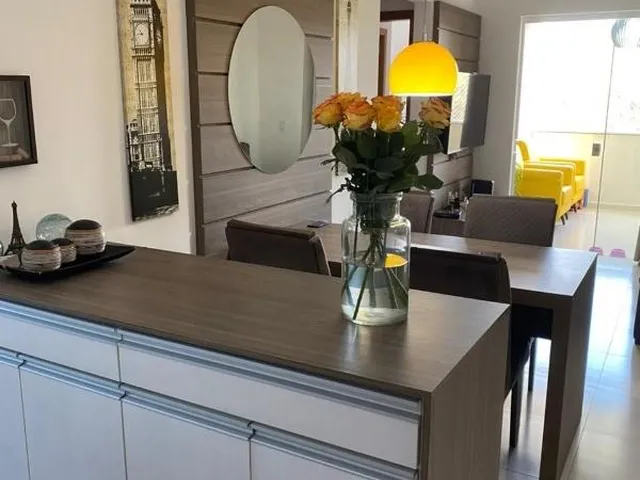 Imagem: O apartamento possui 2 Dormitórios, 1 Suíte, 1 Vaga na