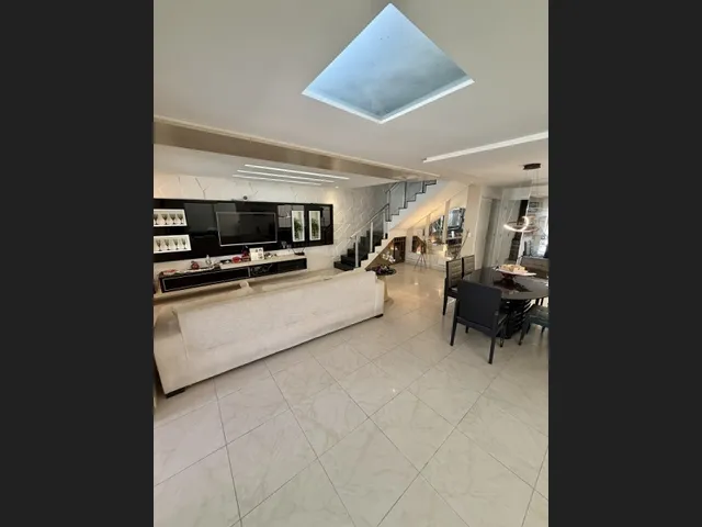 Imagem 4: Casa Duplex à Venda no Edson Queiroz, 3 quartos, 4 vagas e piscina