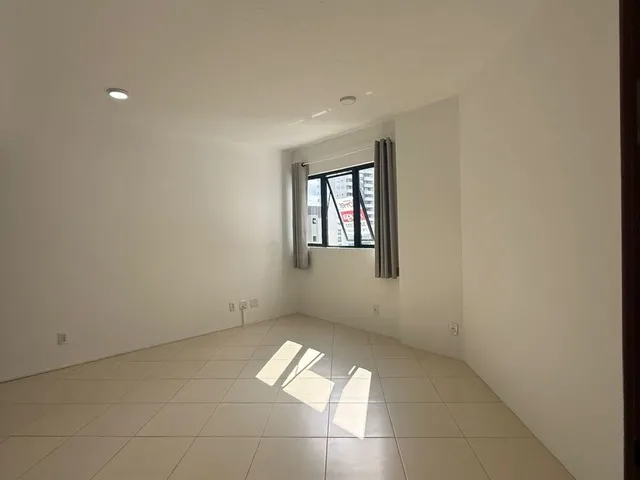 Imagem 5: Sala Comercial - Centro Comercial Luna - 706 - Sala Comercial - Centro Comercial Luna