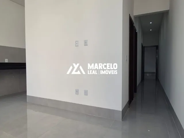 Imagem 12: VENDO CASA NOVA MORADA DOS PASSAROS - IMÓVEL COM ACABAMENTO DIFERENCIADO, PORTÃO
