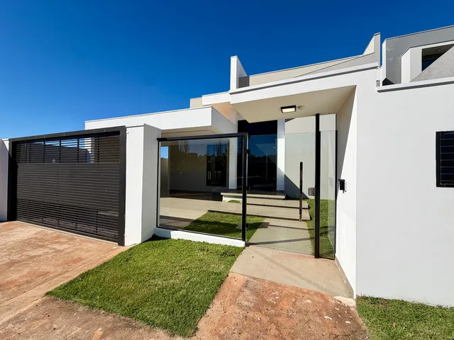 Imagem 1: Casa térrea, Semimobiliada, com piscina à venda no Jardim Pancera