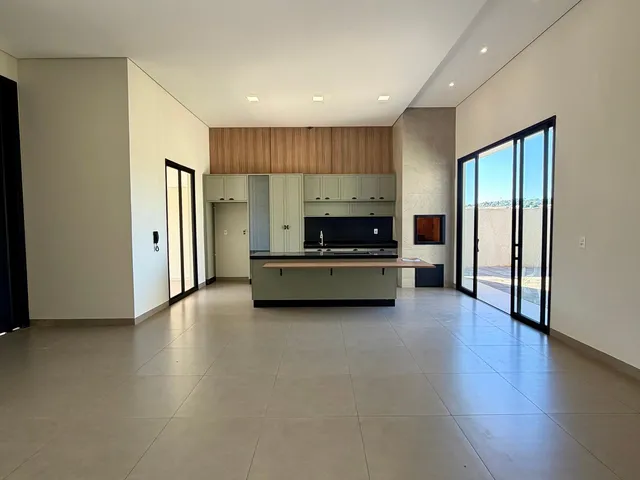 Imagem 12: Casa térrea, Semimobiliada, com piscina à venda no Jardim Pancera