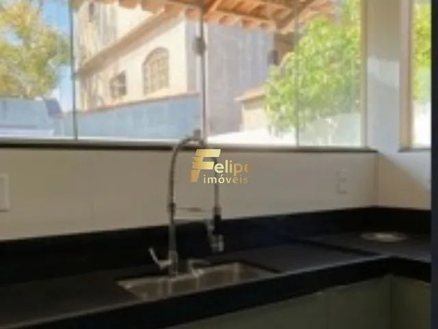 Imagem 15: BELÍSSIMA CASA DE 04 QUARTOS, SENDO 01 SUÍTE, PISCINA, EXCELENTE LOCALIZAÇÃO, À