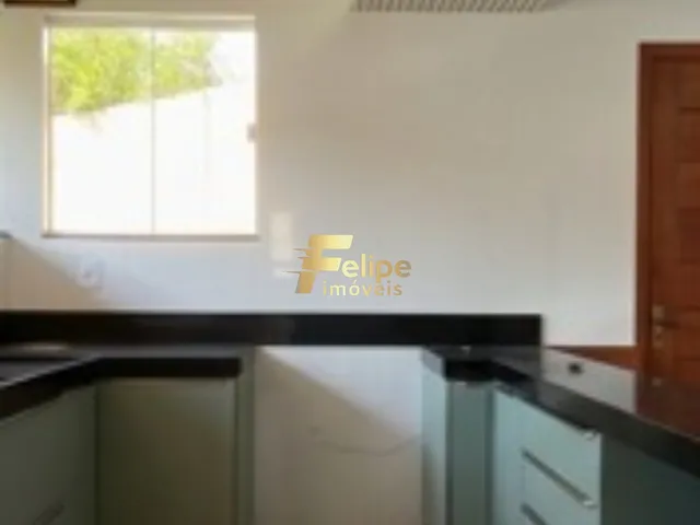 Imagem 12: BELÍSSIMA CASA DE 04 QUARTOS, SENDO 01 SUÍTE, PISCINA, EXCELENTE LOCALIZAÇÃO, À