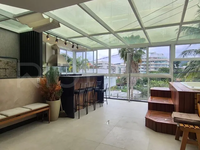 Imagem: Casa de 4 quartos à venda em Charitas