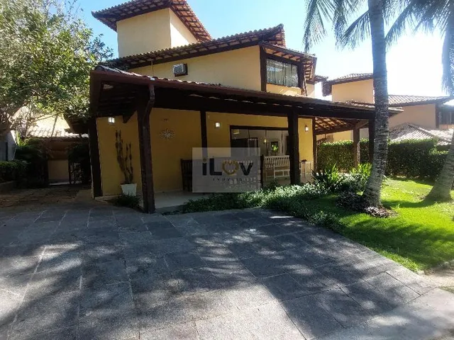 Imagem 3: Casa com 5 quartos (3 suítes) + Piscina e Espaço Gourmet completo Pertinho da Praia de